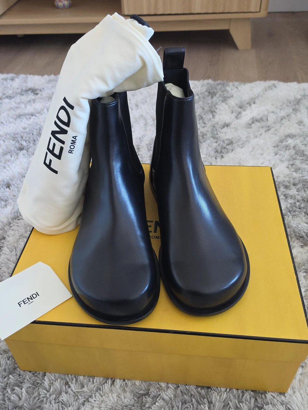 Fendi Men’s Black Leather Chelsea Boots